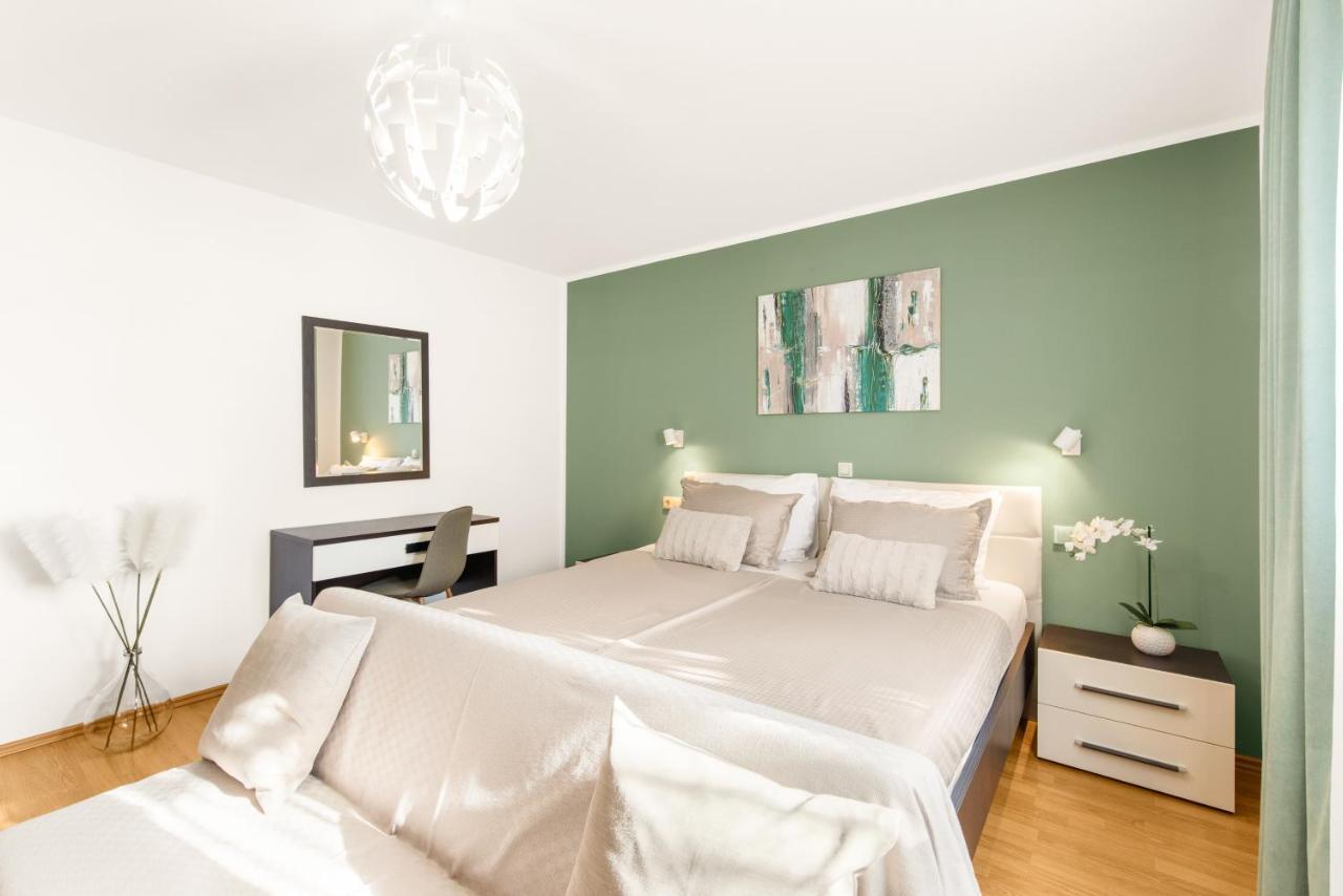 Apartments Villa Ana 포레치 외부 사진