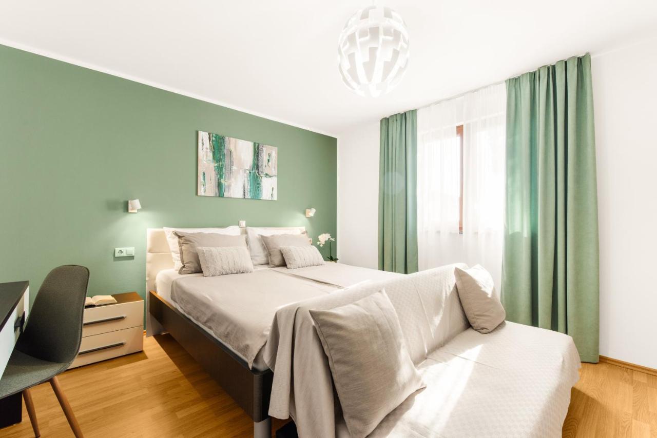 Apartments Villa Ana 포레치 외부 사진