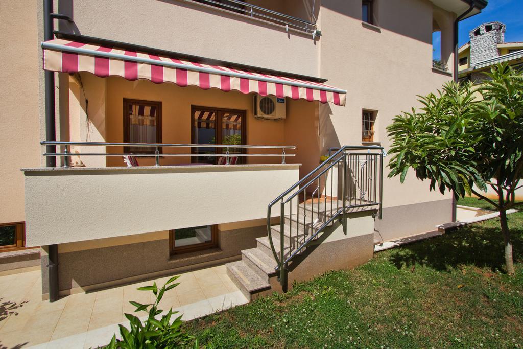 Apartments Villa Ana 포레치 외부 사진