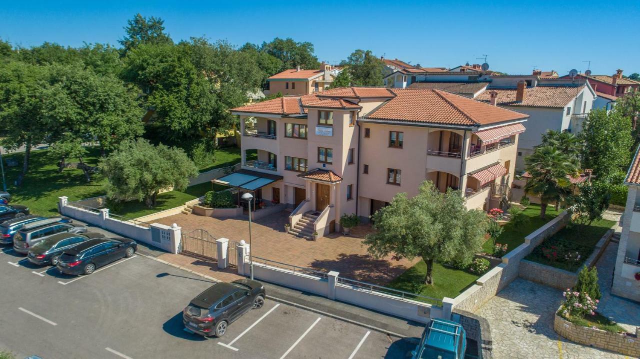 Apartments Villa Ana 포레치 외부 사진