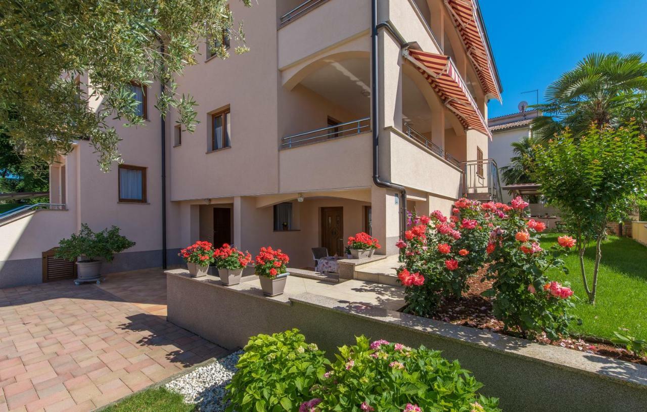 Apartments Villa Ana 포레치 외부 사진
